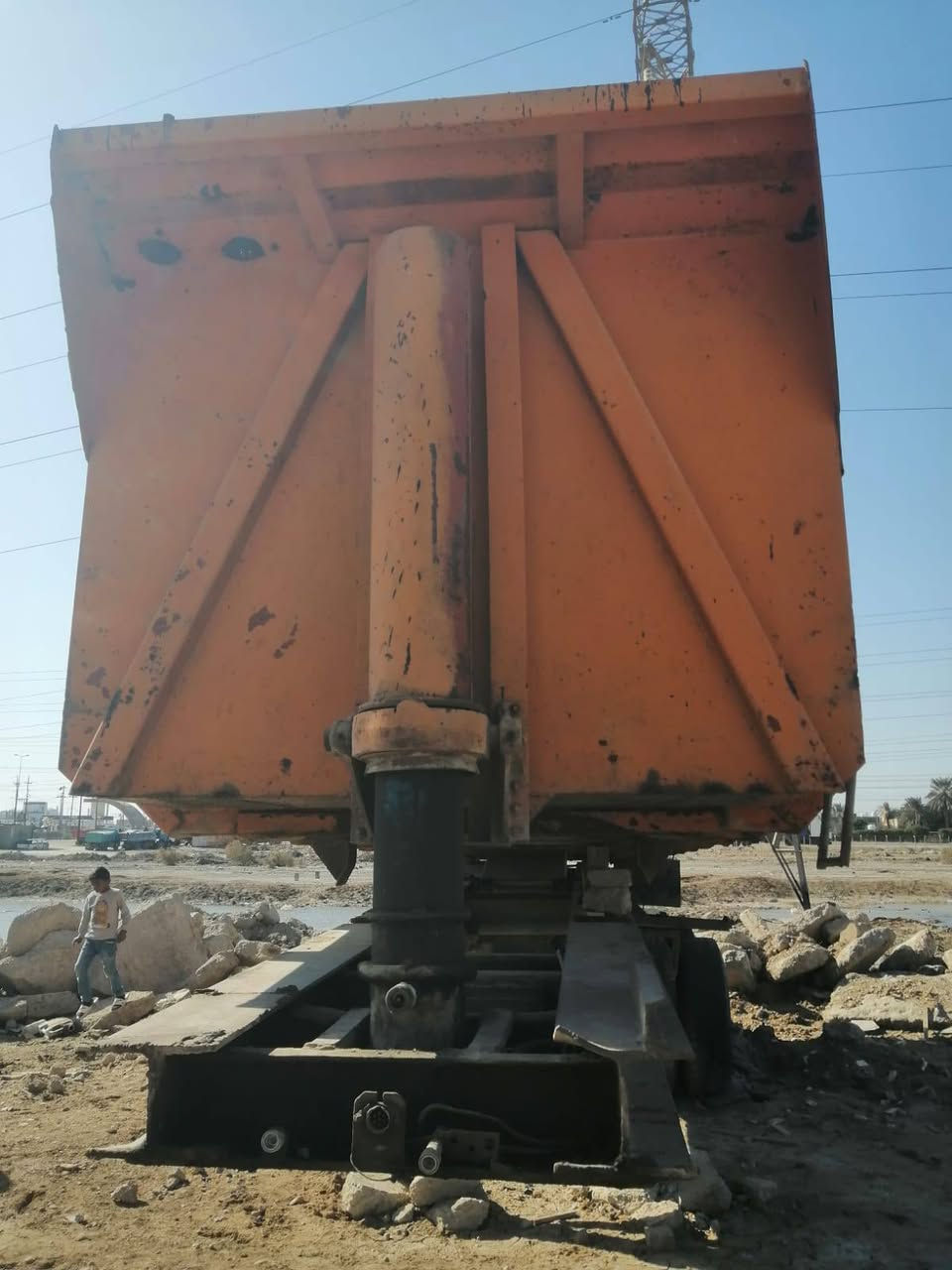 السلام عليكم مكلف بالنشر للبيع عربانه قلاب للاستفسار الاتصال على الرقم ***********
