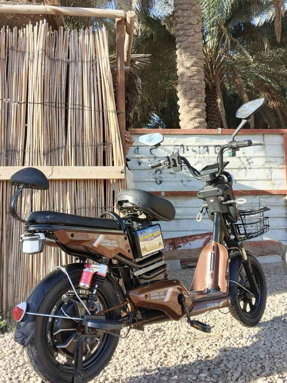 السلام عليكم بيسكل شحن للبيع النضافه 90بل 100 ما متعوب من المدرسه للبيت صارلي 4 تشر من ماخذه السعر 300 وبي مجال رقمي ***********
