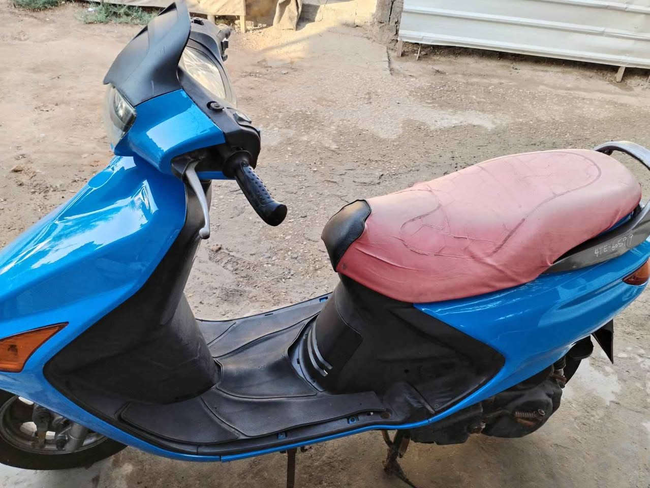 سلام عليكم دراجة فراشة 140cc للبيع مكينة نظيفة جاهزة عل سويج شغل واطلع عدادات شغالة لايتات شغالة اشاير شغالة  السعر500 وبيه مجالاني مكلف بالنشر الشراي يتصل عالرقم ‏‪***********‬‏ النجف, العراق

