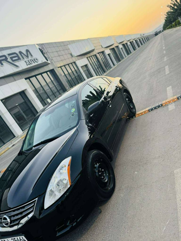 ڕەقەم سلمانی ڕەنگی ڕەش 
گێر تۆماتیک مەکینە 2.5 بەشەرت 
هەموو گیانی بەشەرت 
مواسفات : چوار بەسمە  : سوکان ڤۆلیۆم : تحدید سورعە 
پێچ پارچە تیایە بۆیاخە 
*********** السليمانية, العراق
