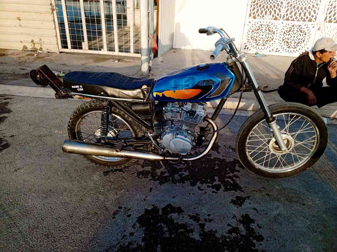 اسلام عليكم دراجة نامه للبيع مديل 22تخم تاير وره وكدام جدد مكينة مامفتوح تخم ويل ورة وكدام جدد دبلات وره وكدام جدد صارنصه عالي راصطة باكستاني بس لتانكي بي خسفه فقط شغل وطلع وين ما تريد كلك كفالة سرقة وعشاير لسعر 225وبيه مجال🩵


**إذا كنت صاحب هذا الإعلان وتريد حذفه لأي سبب، رجاءا أرسل رسالة إلى الدعم الفني**