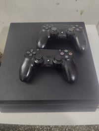 بلي 4 مهكر برو 1 تيره جوستك 2 اصليه وكامل ملحقاته وتبريد وشحن جوستك ون...