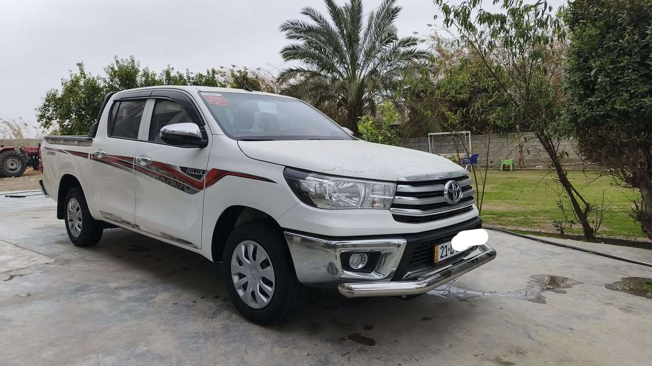 سلام عليكم للبيع تويوتا هايلوكس موديل ٢٠٢٥ كير عادي رقم سليمانيه بأسم شخص  تحويل او وكالة سيارة مكفولة كفاله عامه من صبغ والفتح والتبديل بيها رصعه اربع اصابع فقط يم البك الخلفي سياره بعدها عل وضع الشركه بعدها بضمان تبديل الدهن وصيانة المجانيه بنيد جكات سيارة كلش نضيفه مال جناي مكاني بغداد للاستفسار اتصل 🗣📲📞***********
***********
