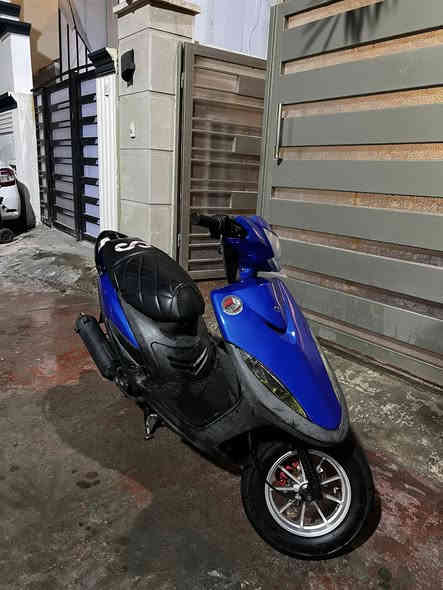 ماكس عدله 120
دراجة مكينه رمبه
ملاح فول
شلعه معدل 
دراجة قبل شهرين نازله رمبه 
كفرها جان جارد وبدلته احسن نوعيه
سعرها ٧٠٠ وبيها مجال 
مكاني بغداد حي تونس
***********
