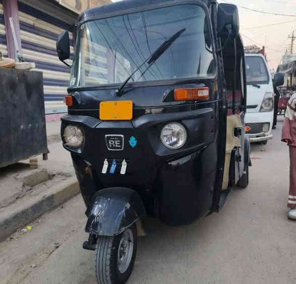 نعيد النشر بسبب الوعود الكاذبه 😏سلام عليكم تكتك للبيع رقم وسنويه بغداد ٢٠٢٢/٨/٨ بيه صفحه مرشوشه وبيه لغد بارد والباقي كفاله عامه حته دوسه بلاديه لاخياس ولاشي مكينه اكفله كفاله عامه عده التفيلس /مكانه حي النصر/ رقم. *********** سعره ٨. وربع وبيه مجال
