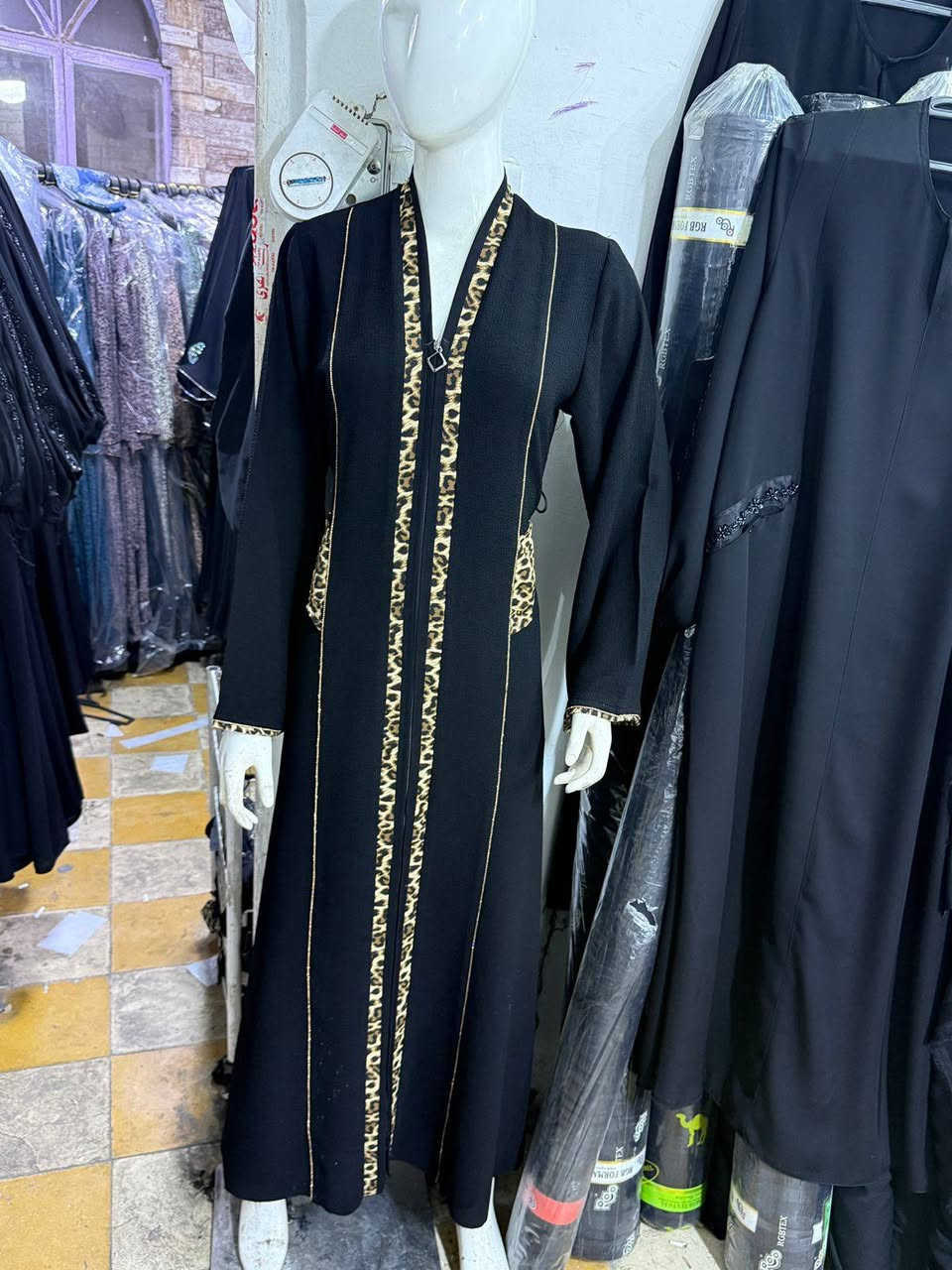 وصل رداء نسائي سعره قطعه 22 الف أزياء الجوهرة الرمادي حي التاميم ٨شباط قرب مول الخزرجي محل علي توجد خدمات توصيل جميع محافظات العراق الاستفسار تصل بل رقم *********** حجز عل واتساب
