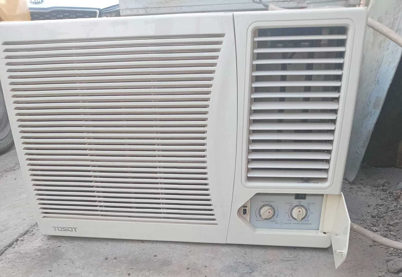 السلام عليكم 
خارجية 2 طن جديدة غير مستخدمه السعر 250 
ومكيف توست 2 طن مستخدم قليل جدا السعر 325
المكان بغداد حي العامل 
للاتصال او واتساب 
***********
