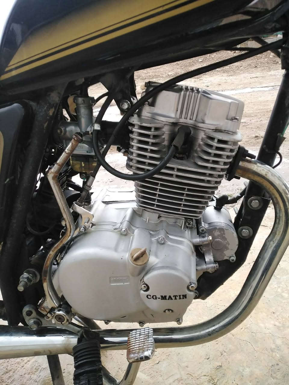 ماتۆڕ مەتین ۲۰۰ بەشەرتی گێڕو مەکینە لە سلێمانیم٤٥۰ مەعامەلە 
***********
