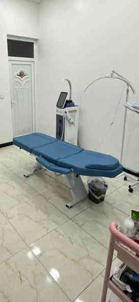 السلام عليكم 
غراض صالون للبيع 
ميز حلاقه عدد 3 كامل مع الكرسي 
كرسي ابو المغسلة 1 
كاويات عدد 2
شسورات عدد 2 مع ستاندات 
ميز مجرات عدد 5 
سديه جديدة 1 
رفوف مواد عدد 3 
قاطع 1 
رنگ لايت تعليك 1 
مواد + ميز + كرسي + مغسلة متكامله تنضيف قدم وبدي كير ومني كير واكرلك 
—————————————
اصباغ + معالجات + مواد شعر 

السعر 3 مليون شلع وبيهن مجال بسيط 
العنوان بغداد / مدينه الصدر 
للاستفسار ***********
