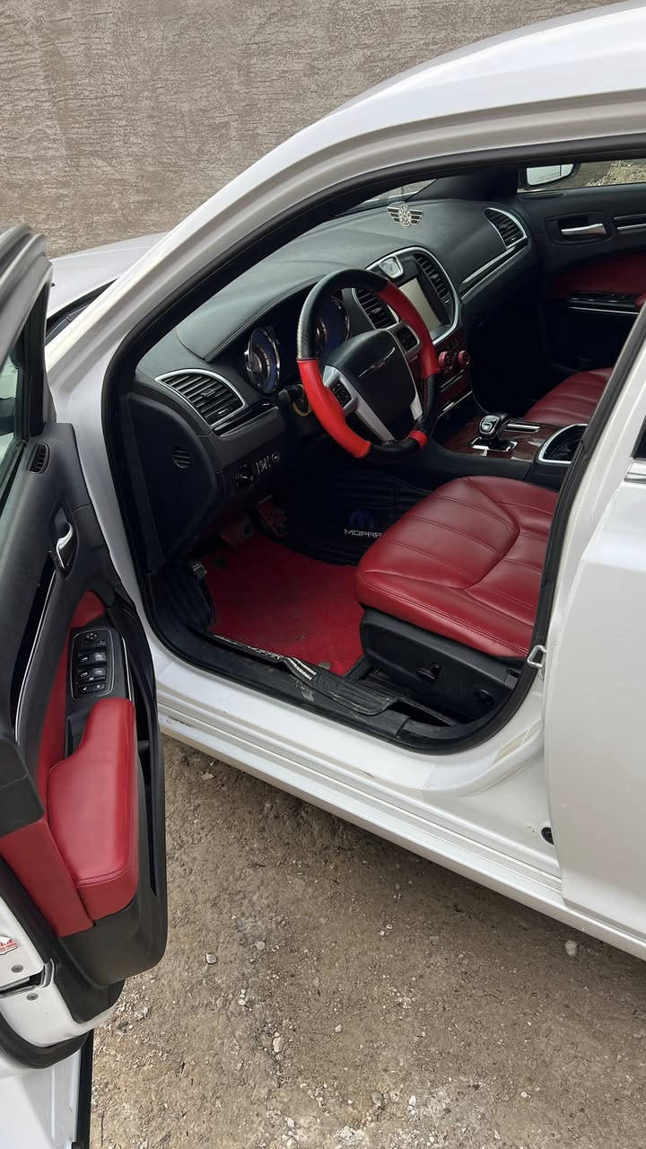 من رخصة الادمن المحترم 

السلام عليكم

كرايسلر اوباما S300 

2014  فول ماعدا السلايد ✅
ويل كروم
4بصمات  
فول تبريد تدفئه كشنات 
داخل لون احمر بلاد 
بصمه تشغيل عن بعد 
كير ومحرك مكفولات 
كشنات كهرباء 
بكلايت سموك 
لايت زينون 
تحكم كزوز فتح وقفل 
شاشه كبيره نضام SRT

السياره كفاله عامه من الدعاميه لل دعاميه

السعر 210 وبيها مجال 

لل استفسار الاتصال فقط 
***********
*********** 

العنوان صلاح الدين/ بلد / الضلوعيه
