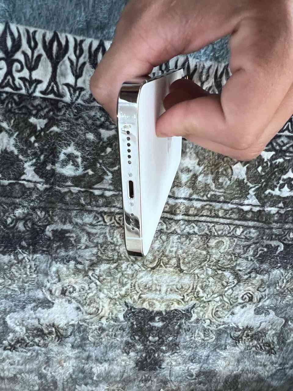 سلام عليكم
آيفون ١٣للبيع ⭕️
الجهاز لون ابيض 
ذاكره ٢٥٦
بطاريه ٨٠
الجهاز بلادي 
أمريكي 🇺🇸 
السعر خاص 
فقط للشراي
مشروع المسيب 
***********
