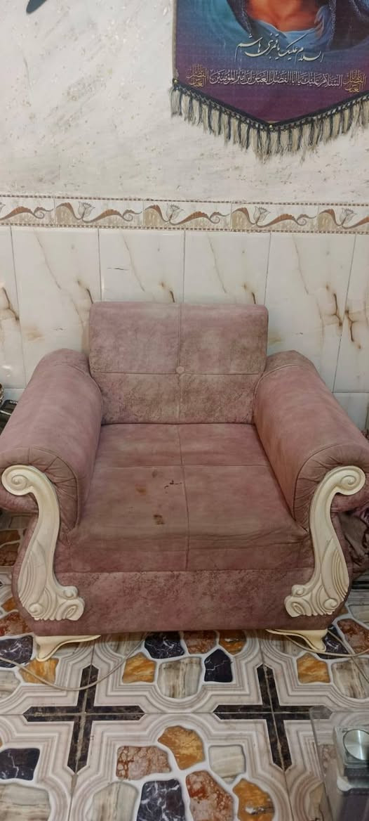 السلام عليكم عندي هذا التخم اريد ابيعه هوه وطبلات واكو ويا الكوشات ب300 وبي مجال


**إذا كنت صاحب هذا الإعلان وتريد حذفه لأي سبب، رجاءا أرسل رسالة إلى الدعم الفني**