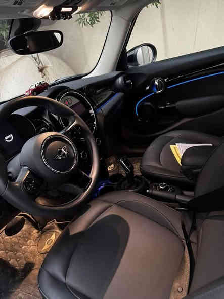 ميني كوبر 2024 للبيع.
العداد 3500 كم فقط، والسيارة زيرو.
حادث بسيط ربع بنيد بدون إيرباك، وباقي السيارة وضع شركة بالكامل.
الرقم بغداد الجديد ، والسيارة باسمي.

المواصفات:
• فول مواصفات
• بانوراما
• كاميرا
• رادار
• مانع تصادم
• تحديد مسار
• حساسات
• إنارة داخلية 7 ألوان
• إنارة ترحيبية
• يدّات أبواب
• شعار ضوئي
• موقع السيارة: بغداد – الكرادة

السعر ٢٠٠ ورقة.
للاتصال:***********
