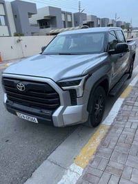 تندرا ٢٠٢٣  SR5 ماشية ٢٣ الف كيلو مكفولةكفالة عامة حادث تقرير مياه شغا...