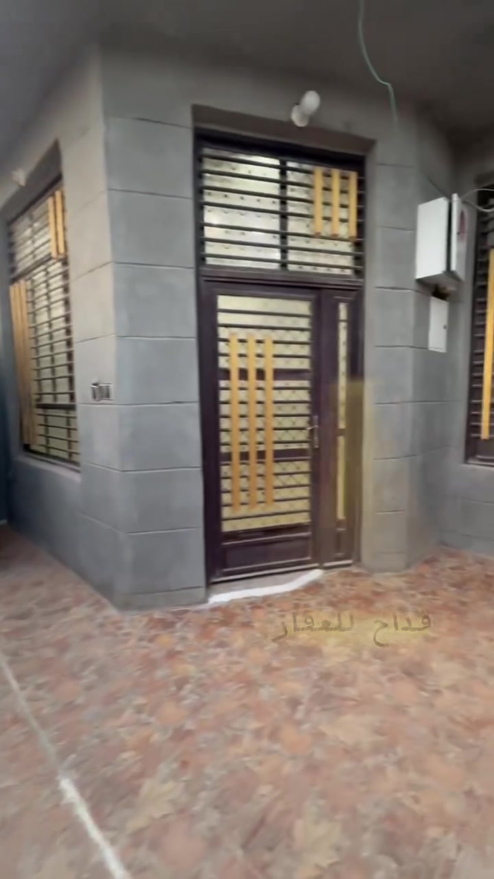 عـرض رقم (51)الجزائـــر 

🏠 دار "طابو ملك صــرف " 

🔹 المساحـــــة 125 مــتر 
🔹 الواجــــــهة 6،25متـــر 
🔹 الــــــــــنزال 20مـتر 

🔹طابق + نصف غرفه  
🔹 عدد الغرف في الطابق الأرضي واحدة " 
🔹مـع الملحقات والخدمات  
🔹 خدمات خارجية 
🔴 خدمات كاملة (كهرباء+ ماء+ تبليط) 
🔴 موقع الدار مقابل ساحة خضراء 

🔹 الموقع  الجزائـر -خلف محطة ابو عجاج  
🔹 تســـليم مباشر 

لمعـرفة السـعر يـرجى ترگ كلمة (الســــعر) وسيتم الرد عليك بأسرع وقت  

 او الاتصـال علــى الارقــــــــام 
*********** المحامي علي الشرفـه 
*********** ســـيد حسنــين 
***********  ســــيد مـرتـضى 
او زيارة مكتبنا الكائن 
في الحلـة  شارع 40 - بنـاية حلويات 
السمؤال

#بابل
#الحله
#عقار
#دار
