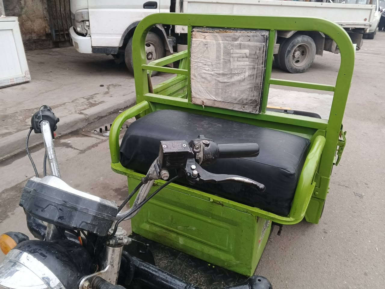 السلام عليكم ستوته شحن للبيع حجم وصط نضيفه كله شغاله كهرباءت بطاريات ممتاز نقص باب خافي جدا بريك بل يد السعر 750 مكاني بغداد علاوي هذا رقمي ***********
