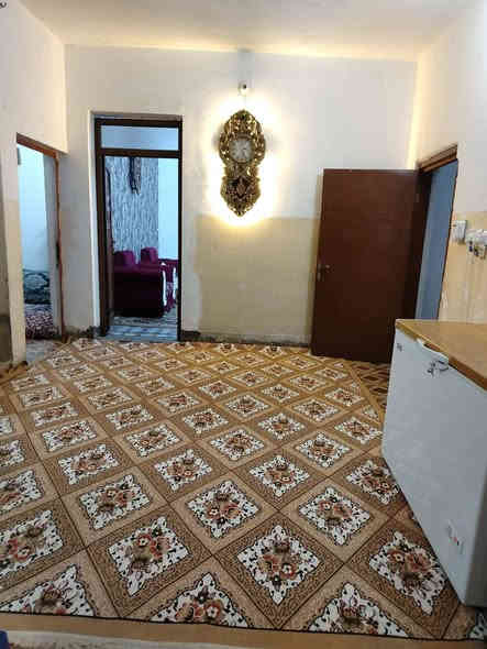 🌖بســــم الله الرحمن الرحيم 🌖
للــبيع بيـــت

في الفلوجة حي الخضراء ( جبيل ) 
المساحة : 260 م ( واقع الحال 280 م ) 
الواجهة : 14 م 
النزال : 20 م
الشارع : 11 م
طابق واحد 
مكون من ثلاث غرف نوم 
صالة 
استقبال 
مطبخ 
كراج 
حديقة 
نوع الملك : طابو صرف سند
بإسم شخص واحد
السعر: 140 مليون وبي مجال

‭0786 959 8192‬
