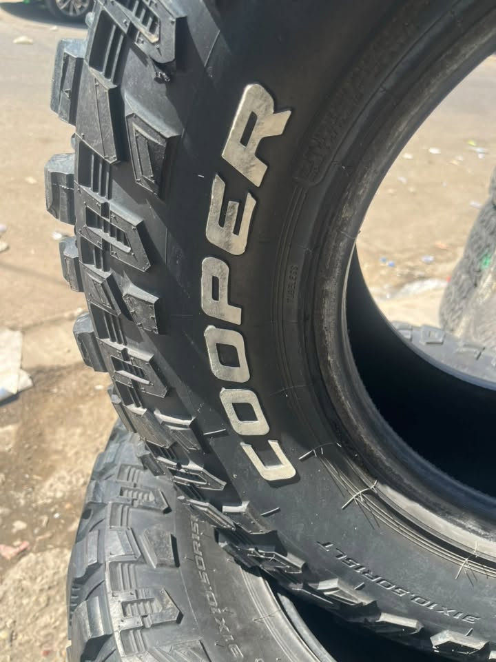 يالله تايرات 10.5R15خشن المريكي 
العوان مجمع مشن 
***********
يوجد توصيل
