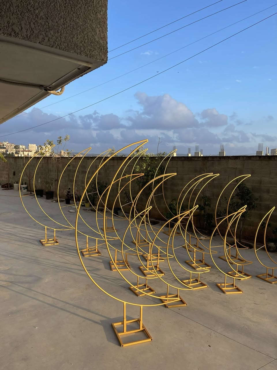 عنصر ديكوري أنيق يعكس الذوق الرفيع والمشاعر الصادقة بمناسبة الشهر الكريم 🌙 ويضفي لمسة من الفخامة على أي مساحة. يتسم بتصاميم مبتكرة وألوان متناسقة، ويعتبر إضافة مميزة للمساحات سواء في المنزل أو المكتب. بفضل جودته العالية وتفاصيله المتقنة، يضفي جوًا من الجمال والتميز ويحول أي مكان إلى تحفة فنية فريدة.


**إذا كنت صاحب هذا الإعلان وتريد حذفه لأي سبب، رجاءا أرسل رسالة إلى الدعم الفني**