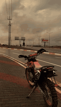 کەویار مودیل 2025ماشی 4000کلشی علی بیلاد سعر 1.200000بی مجال شرای خابر***********
