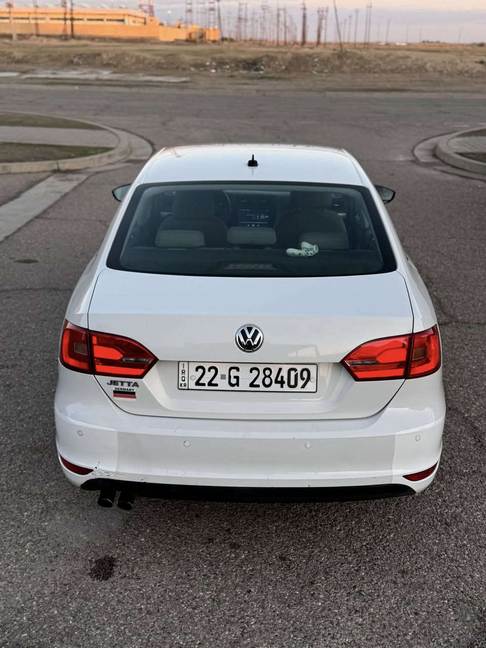 جيتا 2012 خليجي محرك 2.0 طبيعي
السيارة كلين عدا شبر بارد موضح بالصور باقي السيارة مكفولة وجاهزة من كلشي شرط تحويل السيارة بـ اسمي سنوية ما ساقطة وهزة ماساقطة يعني كاملة بس تحول
سعرها 110$ بيها مجال بسيط 
***********
