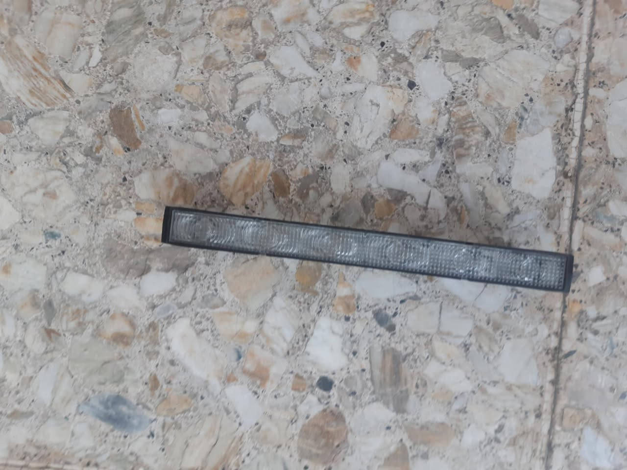 السلام عليكم
غراض سنترا ٢٠٢٢ للبيع سطاب لايت و بك لايت جهة يسرى بي فطر فقط 

***********
