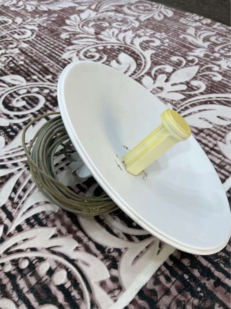 صحن انتريت مع الواير اصلي الصحن باب اول مكانه بغداد التاجيات قرب مرور التاجيات السعر 75 الف و بيه مجال / *********** / بغداد, العراق
