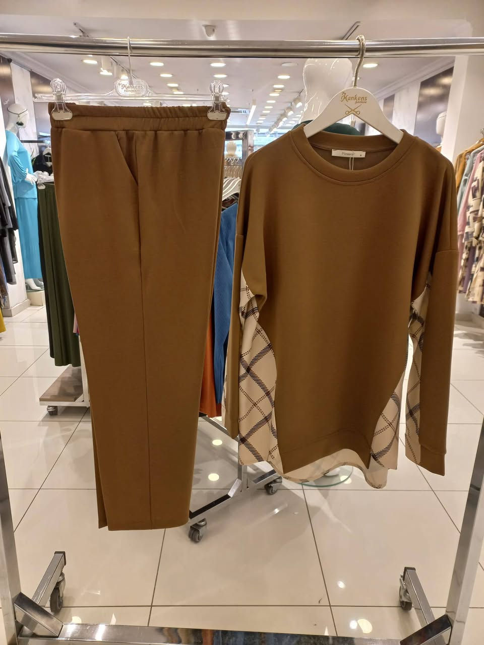 🦅 ازياء بشار 🥳2025 / 2026

تم وصول ( سوت )
قياسات _خاصه 

توجد خدمه توصيل 🚚داخل الصويره ولجميع المحافظات العراقى 🚛

العنوان/ واسط صويره شارع نجمه مقابيل ماركت بيت ميره     🧿ازياء بشار 🧿

الحجز *********** _واتساب
