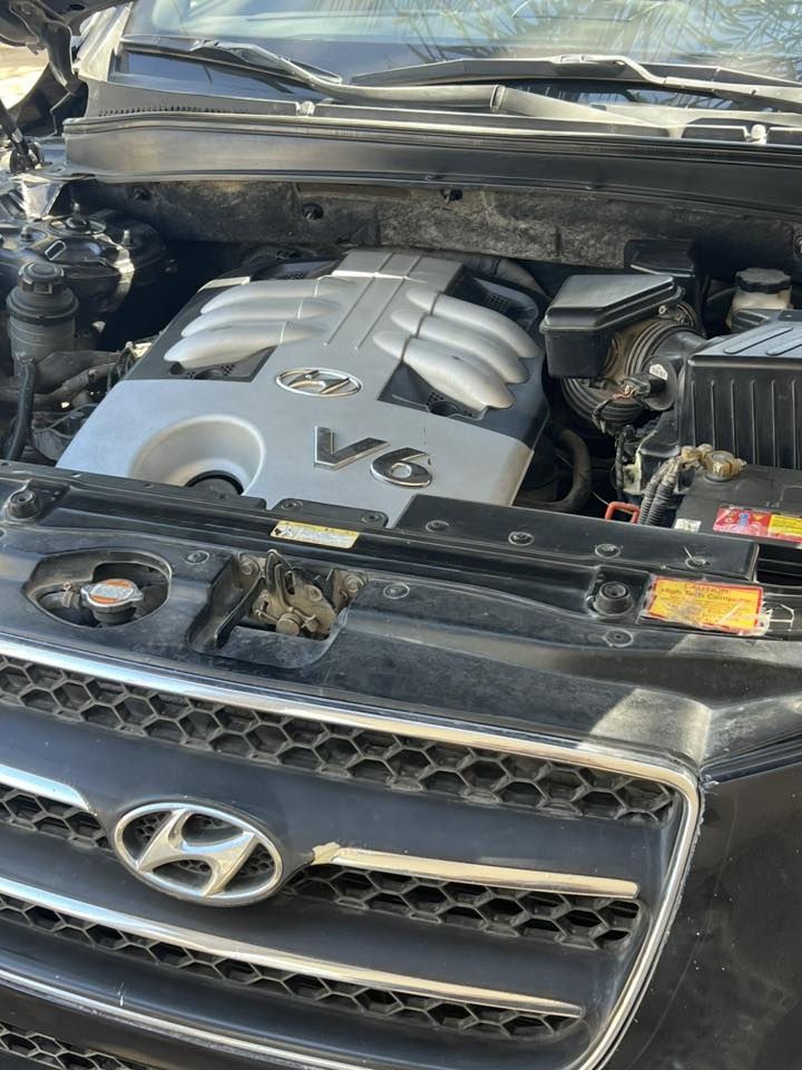 السلام عليكم سنتافي للبيع 2009مصبوغه صبغ صبغ عام اثرجرادمكينه6ستندرمواصفات حلوه كير حداديه مكينه مكفوله تخم تاير جديد السياره جديده مال جناي السياره 7راكب السعر 100وبيه مجال بصيط فتحه تحكم ستيرن ***********
