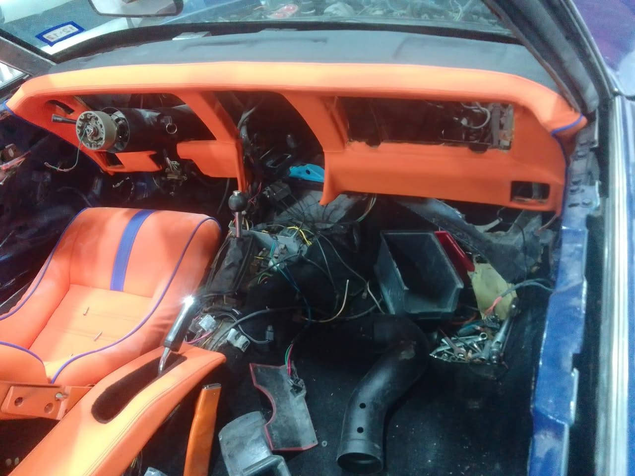 سلام عليكم اخوان دوشمت جميع السيارات الصالون والحمل مواد اصليه وباحدث الدزاين والموديلات الحديثه وبانسب الاسعار  كركوك قاددسيه شارع الحسابات من جهت حصو ورمل قرب صيدلية فيتامين للاستفسار راسل الصفحه او بلاتصال برقم ***********. ويوجد واتساب
