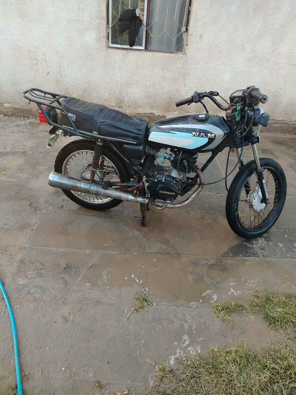 السلام عليكم
للبيع دراجة اربعه كير 
موديل 2015
أوراق اصولي
السعر 350
رقم الهاتف ***********
