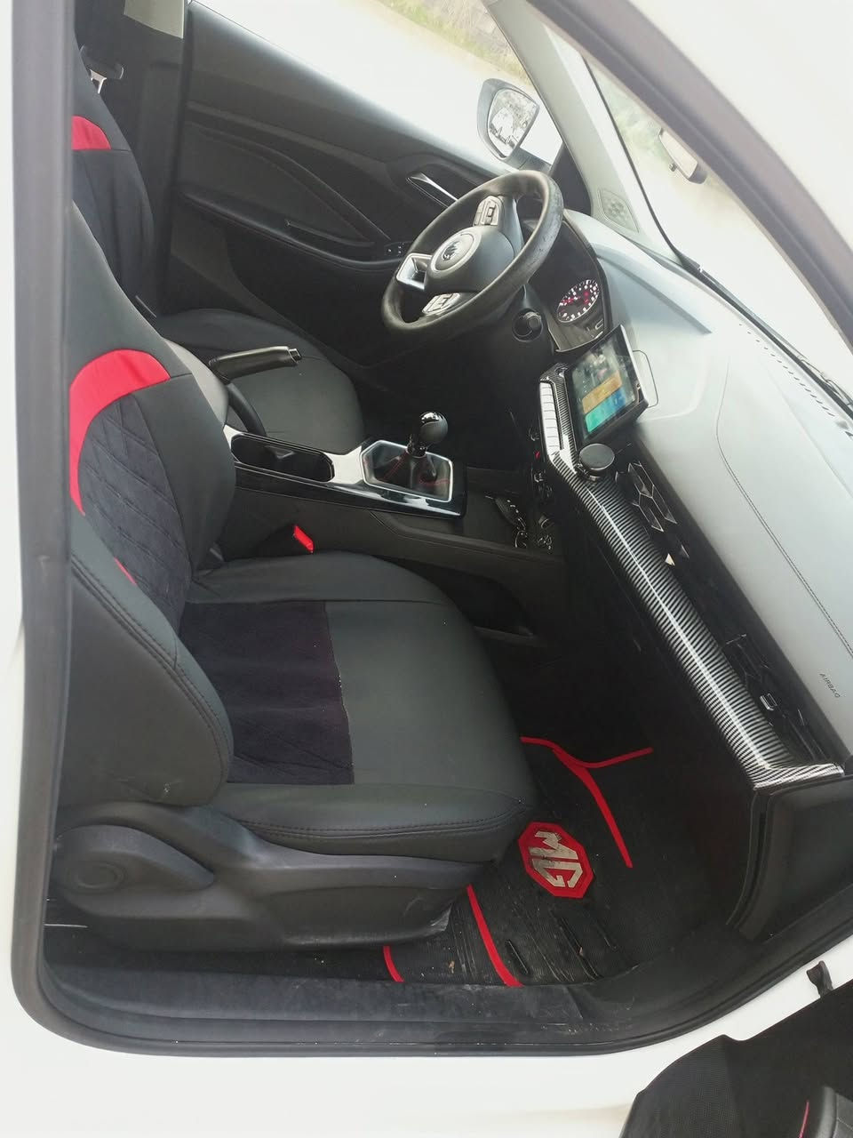 ئێمجی جی تی ٢٠٢٥ گێڕ عادی
هیچی نیە ٢٣ هەزار ڕۆشتوە بەرگەکوشنی جلدی تێگیراوە دەشبولی کاربۆن فایبەرە تابلۆی هەولێرە نرخی ٩٩ گەڵاو معامەلەیە کەم 
شوێن چەمچەماڵ و سلێمانی 
***********
***********
