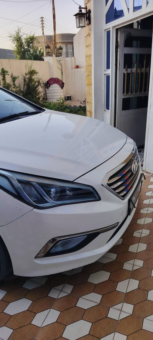 سوناتا 2015  خليجي 
كفاله عامه 
رقم بغداد هزه سنويه جديده بأسمي 
المواصفات:
كشن كهرباء
داخل بيجي
كشنات جلد
لد نهاري
ماشية : 126كيلو متر حقيقي 🔔💥
ثلاثة أنظمة قيادة ( عادي -ايكو- سبورت )
شاشة عرض 
حساسات 
محرك ٢٤٠٠ دوش 
تخم تاير 
سياره جاهزه من كل شي السعر 157 وبيه مجال 
للتواصل ***********
