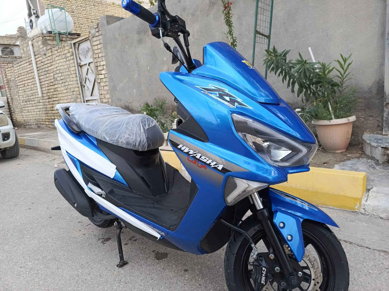 اللهم صلى على محمد وآل محمد
دراجة هواشا صيني محرك امتياز كوري هندر عكس لون مميز محرك بلاد برغي مامفتوح بيهه على وضع الشركه 
كيچات شغاله لايت عالي ناصي بريكات امامي خلفي تخم تاير جديد بيهه شلعه تحفر الگاع شرط بيهه مكاتبه تشغيل عن بعد سويجات 2
مكاني ناصريه الأسكان الصناعي 
للاتصال «***********»
السعر750وبيها مجال
