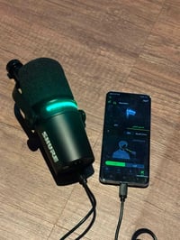مايك شور MV7+ المايك اتعرف التطبيق عليه  يباع كوبيي اخوان  للحجز خاص ا...