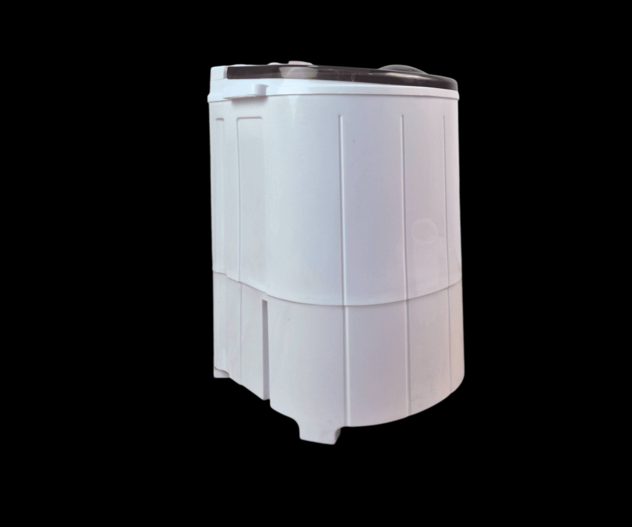 غسالة ملابس حوضية
الاستخدامات:

مثالية لغسل الملابس اليومية بكفاءة وسرعة.

مناسبة للغسيل الخفيف مثل ملابس الأطفال، الملابس الداخلية، والجوارب.

مزودة بفرشاة مدمجة لتسهيل تنظيف الأحذية والملابس الملطخة.

خيار عملي للشقق الصغيرة، السكن الطلابي، أو للاستعمال كغسالة إضافية.

المميزات:

تصميم أنيق وصغير الحجم مع سهولة الحمل والتخزين.

قوة غسيل عالية مع محرك 300 واط مزود بحماية حرارية.

سعة غسيل 4.5 كغ تناسب العائلات الصغيرة.

وظيفة 3 في 1: غسيل – شطف – عصر.

فرشاة قابلة للفصل لتنظيف الأحذية وإزالة الأوساخ العنيدة.

تصميم عملي يتيح لك فصل فرشاة التنظيف بسهولة عبر برغي مركزي، مما يسهل تنظيفها أو استبدالها عند الحاجة.

توفير في استهلاك الطاقة والماء.

عملية تشغيل سهلة عبر مؤقت ميكانيكي حتى 15 دقيقة.

أمان عالي مع غطاء حماية داخلي أثناء العصر.

مقاومة للماء بمعيار IPX4.

محتويات الصندوق:

الغسالة.

سلة العصر.

فرشاة تنظيف قابلة للفصل.

غطاء أمان داخلي للحوض.

أنبوب إدخال ماء (82 سم).

دليل الاستخدام.

الملاحظات:

أبعاد الغلاف: 45 × 32 × 32 سم.

طول السلك الكهربائي: 110 سم.

الجهد الكهربائي: 220V ~  التردد: 50Hz.

لا ينصح باستخدام ماء ساخن يزيد عن 50 درجة مئوية.

يجب وضع الغسالة على سطح مستوٍ أثناء التشغيل.

يمكن فصل فرشاة التنظيف بكل سهولة عن طريق فتح البرغي الموجود في وسط

سعر 30

توصيل بغداد3000

باقي المحافضات5


**إذا كنت صاحب هذا الإعلان وتريد حذفه لأي سبب، رجاءا أرسل رسالة إلى الدعم الفني**