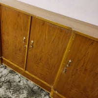 بوفيه • خشب قوي • نظافة ٨٠٪