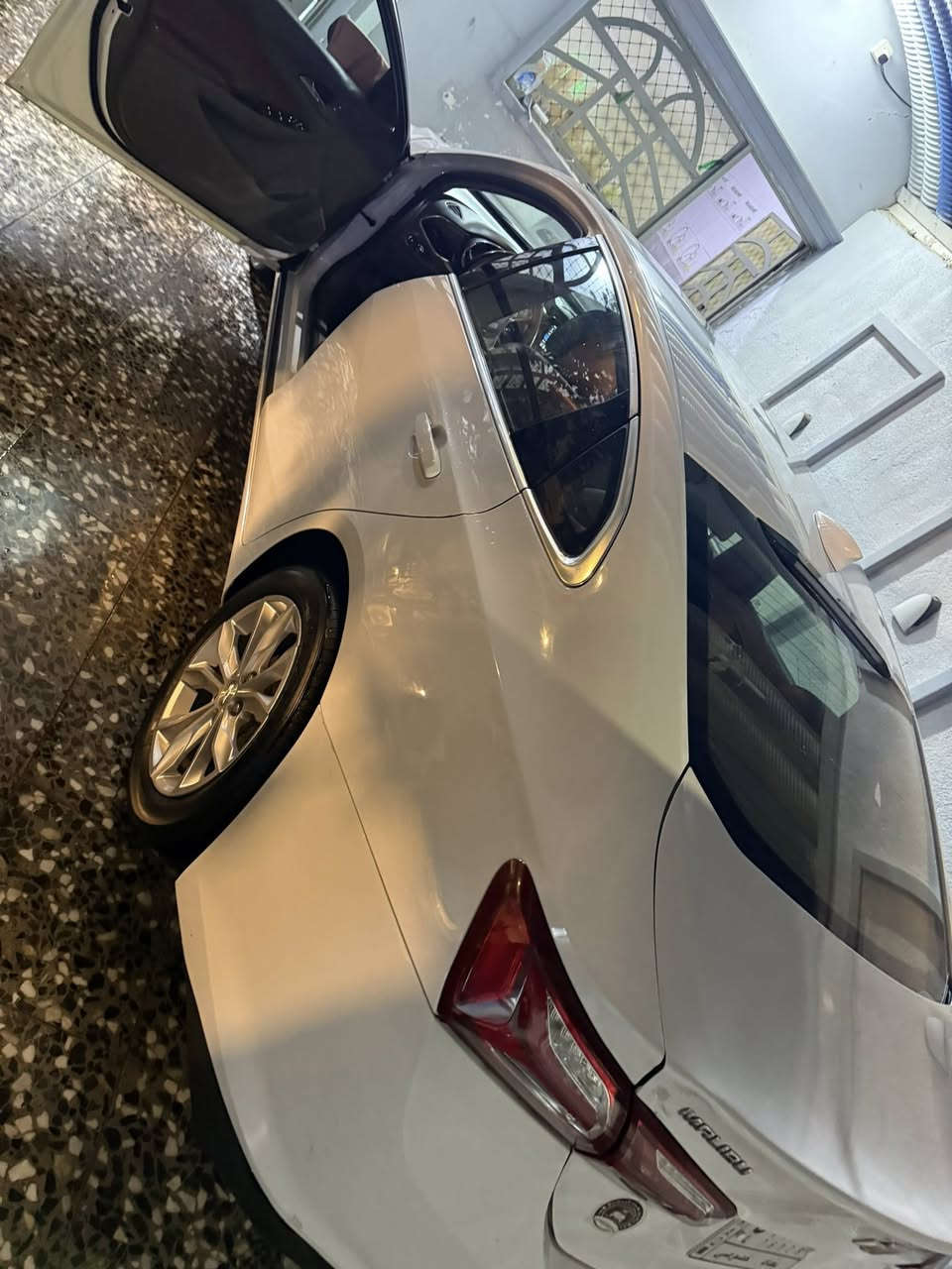 ماليبو 2021 رقم بغداد معوقين بعد سنه وتصير حره وكاله عامة حادثها بابين وجاملغ خلفي حادثها مرفق مع الصور بجم كبس تبريد قطعتين كير مكينه حداده كله جديد ماشيه 140 
مكان السياره البصرة دور الشرطة السعر120وبيها مجال بسيط ***********
