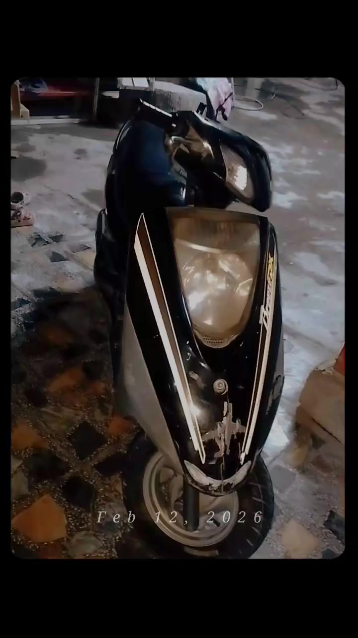 السلام عليكم دراجه بريز للبيع دراجه مانقصه شي شغله كهربائيات  السعر 500وبيه مجال العنون بغداد العبيدي رقم *********** موجود وتساب
