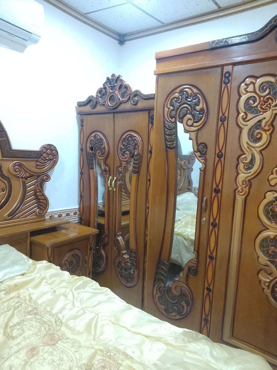 غرفه نضيفه كلش 700وبيه مجال قليل 
ناصريه مركز ***********
