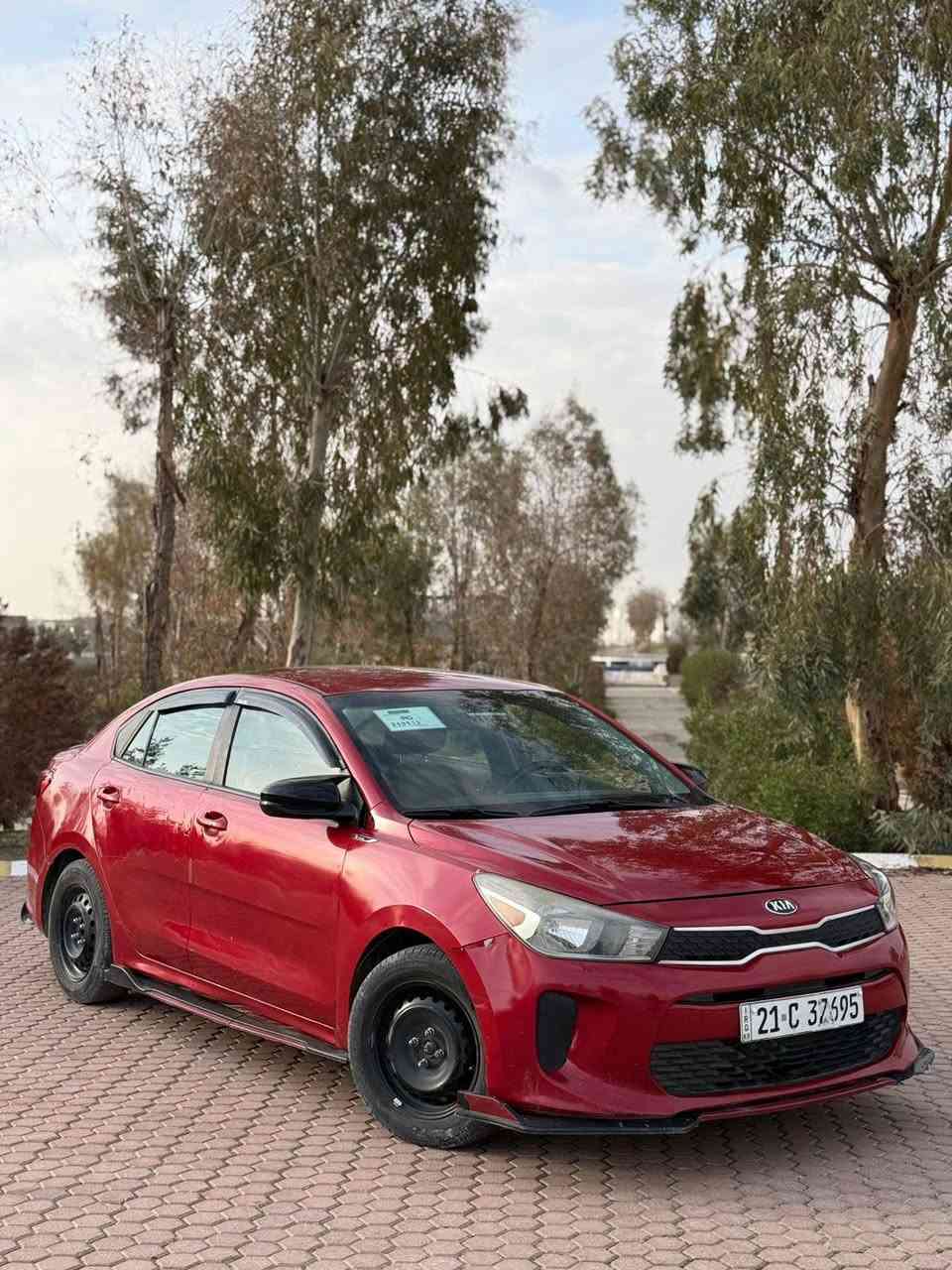 السلام عليكم

كيا ريو موديل ٢٠١٩ السيارة امريكية 
مكينة ١٦٠٠ 
عدد الممشى ٦١ الف وقابل للزيادة 
حادثها  صفحة سكن 
صور الحادث مرفقة بالمنشور 
رقم سليمانية  جديد   
    مواصفاتها 
شاشة ابل كار بلاي 
كامرة خلفية بلادية 
كروز مثبت سرعة 
تحكمات ستيرن 
نظام سبورت 
تبريدها ثلج شرطط دينار واحد متصرف ع تبريدها 
كير ومكينة مكفولات كفالة عامة للأخير 
تخم تايرات جديه
سيارة كاملة من كلشي مامخلي بيهانقص برغي
سيارة عارضها ب 95 وبيها مجال بسيط 
‎للأستفسار الاتصال او على الواتس 
رقم التليفون و عليها واتساب : ***********
