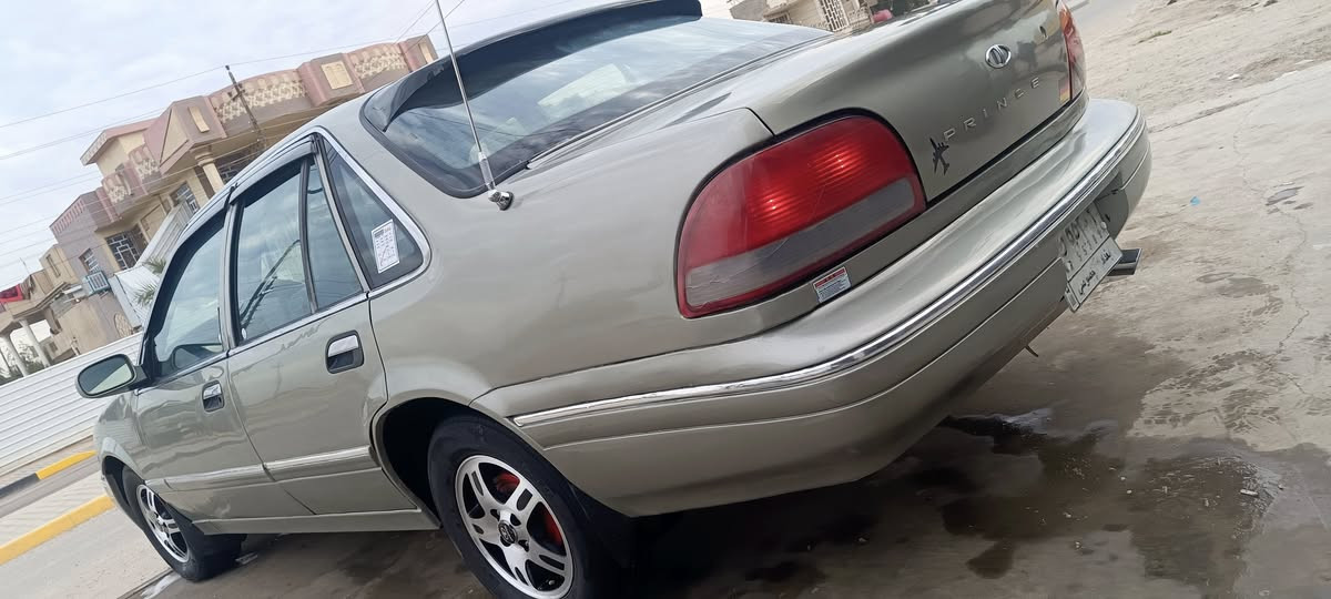 السلام وعليكم
تحيه طيبه دايو برنس  للبيع رقم  بغداد مشروع وطني باسمي تحويل بنفس اليوم   سنويه لل28  هزه جديده تتحول باي مكان موديل 1997 لون مميز شمباني 
محرك مفتوح حجم2000 كير اوتو 
كير محرك اكسل جدد لوك  شواصي  بدون خياس 
صدر امامي خلفي جديد تخم تاير جديد ويل كب جديد دواخل عل بلاد بطاين كشنات جدد بدون دوشمه  مسجل سماعات فول كهربائيات فول ماكو شي طافي كلها شغاله مشط وباور جدد  دواخل صاج 
(ملاحظه)
السياره مصبوغه   بس للجماليه بدون حادث 
قطره خياس مابيهة حته الدوسات بلاديات بدون تصليح 
مكان السياره بغداد  الشراي يتصل غير متواجد عل فيس اتصال فقط اني مكلف بالنشر السياره مال صديقي مكلفني بنشرهة يعني لتراسلني اتصال واعرف التفاصيل 
رقم الهاتف 
***********
***********
اسف عل اطاله موضحلك كلشي بلمنشور 
والسعر 42 وبيهة مجال للشراي اتصال فقط
