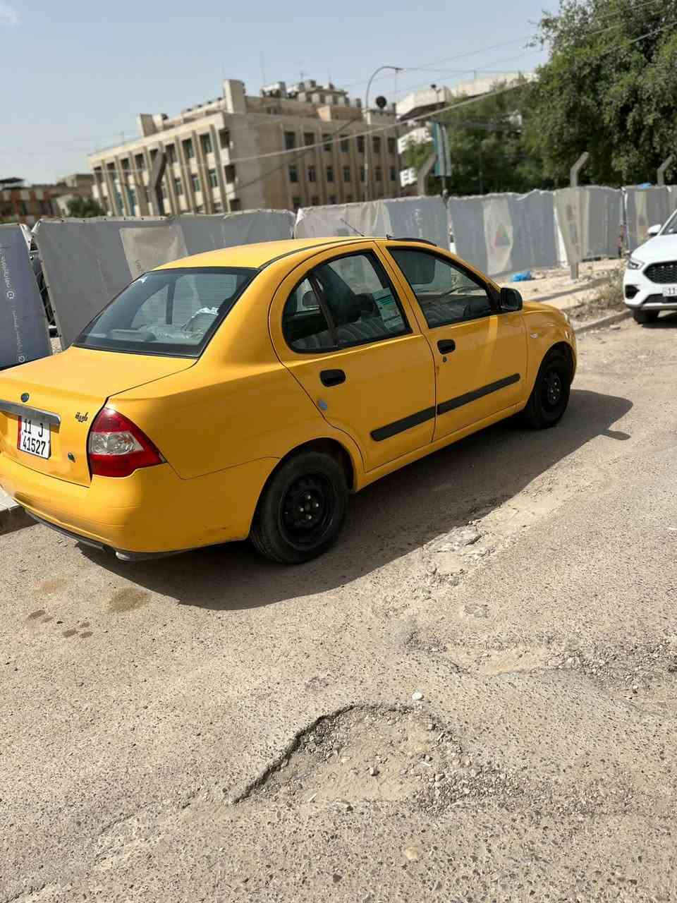 السلام عليكم من رخصه مدير الكروب
طيبه للبيع  موديل 15 مابيه اي نقص جاهزه من كلشي كله شغاله الكهربائيات التبريد ..المكان بغداد البلديات
.سعره 40$وبيه مجال هاذ رقمي ***********
