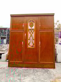 كنتور صاج 3 ابواب ملحق مرتب ونضيف  سعره 180 نهايته   الشراي يجي خاص او...