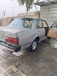 كرونه مديل 81 السياره بلاديه كلها تبريد وياه السويج تخم تاير كير اكسل ...