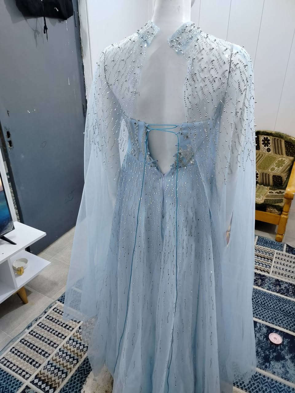 السلام عليكم 🌹
فستاني لبسته بمهر اختي اخذته من كيوت فاشن فرع الاعظميه - شارع الضباط
الفستان جديد اشتريته قبل ٦ شهور 
سعر الشراء ٣٠٠ دولار
سعر البيع ١٧٥ الف نص سعره 
سبب البيع بعد ماالبسه 
قياس الفستان ٤٢- ٤٦ لان بي قيطان
الفستان حيل فخم وراقي ويكعد عالجسم ويرتبه مابي اي عيب ثاني يوم وديته غسل وكوي وضميته
رجاءا جماعة الغالي شكرا لتعليقكم اعرف غالي اني احب البس غالي كلشي وسعره❤️
وبالحقيقه بعد احلا


**إذا كنت صاحب هذا الإعلان وتريد حذفه لأي سبب، رجاءا أرسل رسالة إلى الدعم الفني**