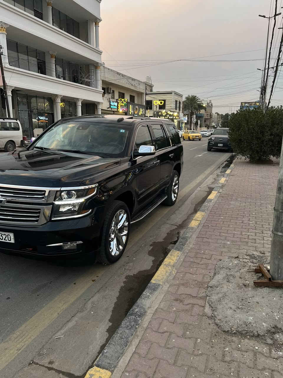 تاهو LTZ موديل 2017 ( خـليـجـي )
فول مواصفات بصمة شاشة فور ويل
‎  ملاحضه سياره بيه بارد اقل الشبر  
ماشيه 100
مواصفات السياره سعرهه340 وبيه مجال 
‎ 1.بصمة تشغيل و 4 ابواب بصمة
‎2.تشغيل عن بعد 
‎3.سلايد روف
‎4.ثلاجه داخليه 
‎5.رادارات جوانب و امامي وخلفي
‎ 6.تحديد مسار 
‎7.حساسات امامي خلفي 
‎8.نظام توقف ذاتي 
‎9.كامره خلفيه + كار بلي
‎10.تحكم ستيرن 
‎11.كروس سرعه 
‎12.نقطة عمياء
‎13.لايت لد + لايت زنون 
‎14.انظمة قياده سبورت و جبلي وسحب 
‎15.نظام انزلاق 
‎16.كشنات كهرباء 
‎17.تدفئه وتبريد كشنات سايق وراكب 
‎18.كشنات خزن ميموري
‎19.كشن هزاز
‎20.كشنات جلد قرميدي 
‎21.مري شفط 
‎22.قاصه
‎23.شاحن لاسلكي 
‎24.و𝐃𝐕𝐃 بالقماره مع ريمونت 
‎وبعد بيها هواي مواصفات معروفه 
رقم ‎ ***********
