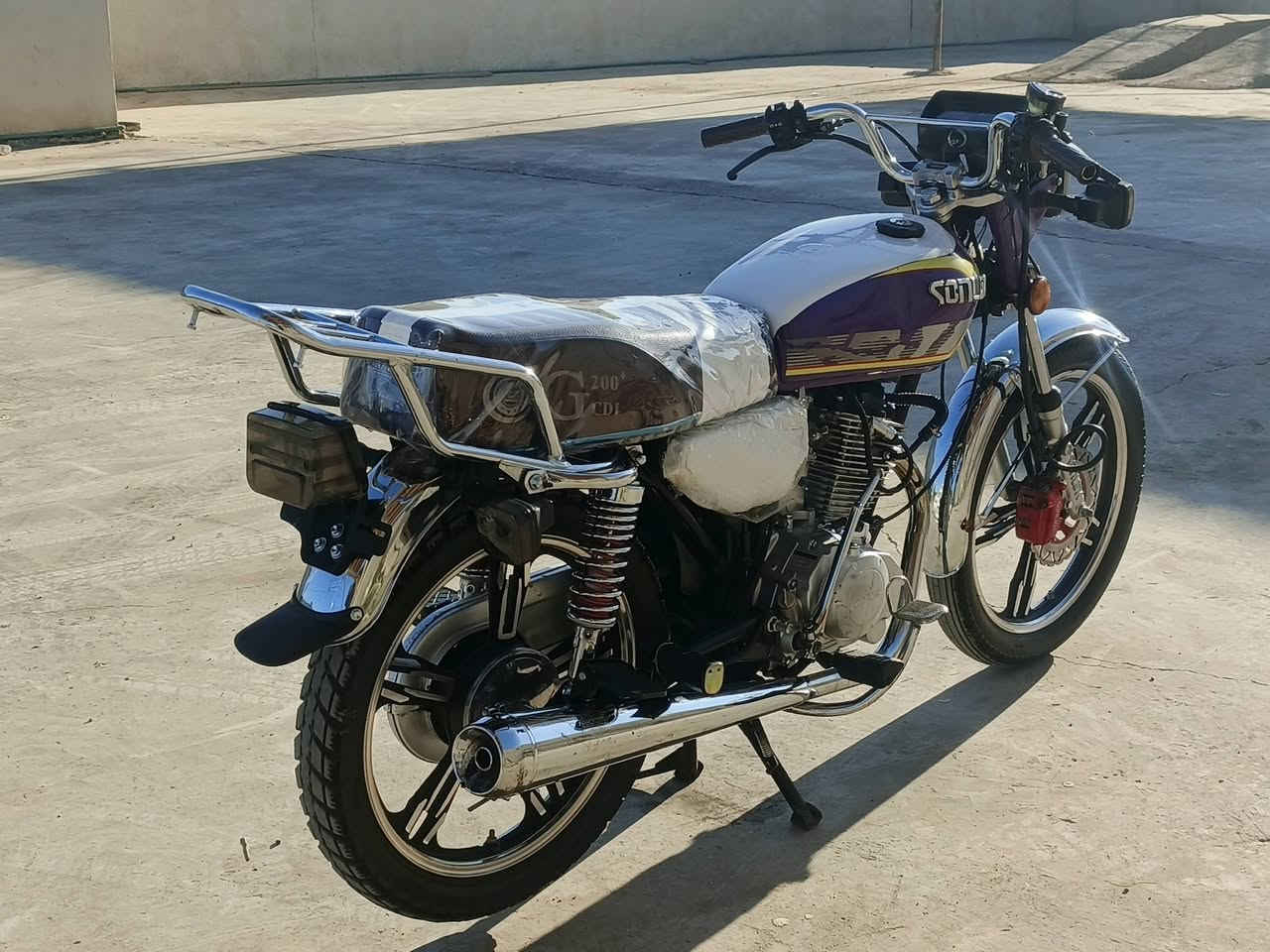 السلام عليكم
للبيع دراجة سيفان2024 دراجه خير من الله مابيها اي نقص فقط الويل الامامي بي عواج شوي ما مأثر للأستفسار اكثر ***********مكاني ديالى سراجق
