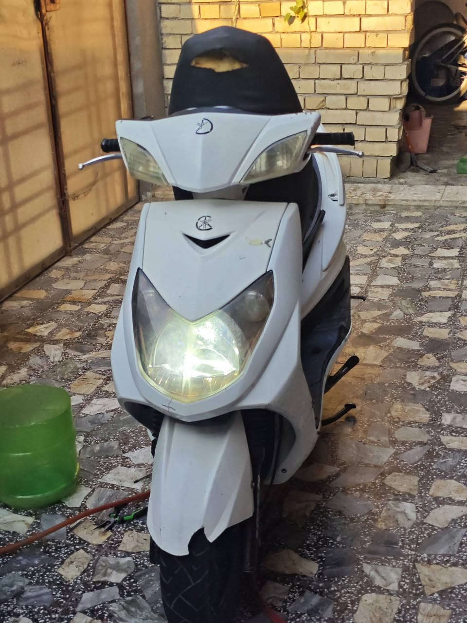 السلام عليكم سكنس فحل كابريتر للبيع لو مراوس  كلشي شغال سعرة  مكاني بغداد شارع الفلاح سعرة 500وبيهة مجال 
***********
