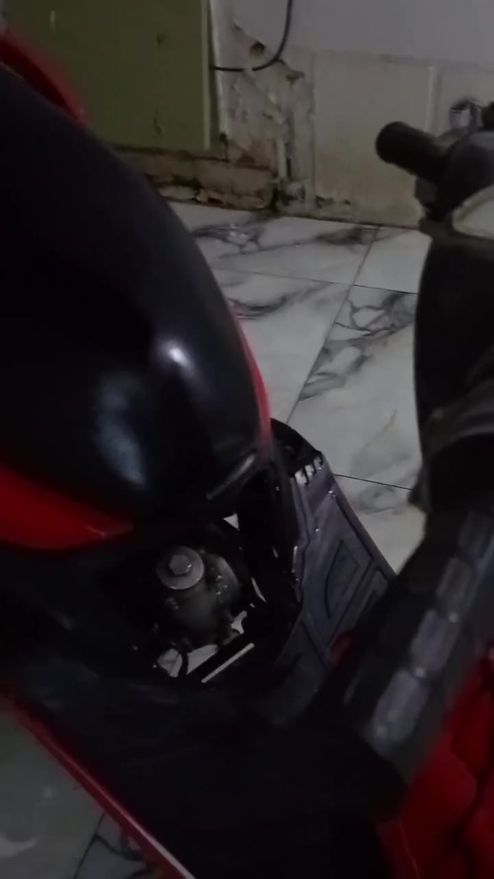 دراجه نضيفه شلعتها ومعدلها يخبل
دراجه كلش نضيفه 
عوزها فقط بك لايت 
نكره سلف نكره هندر
وسعرها كلش حلو
للتواصل واتس ***********
